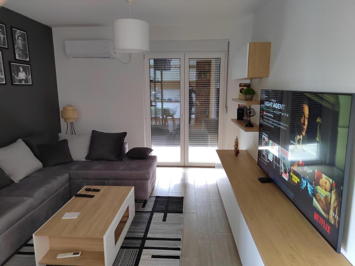 Lovely One Bedroom Apartment Ub Exterior foto